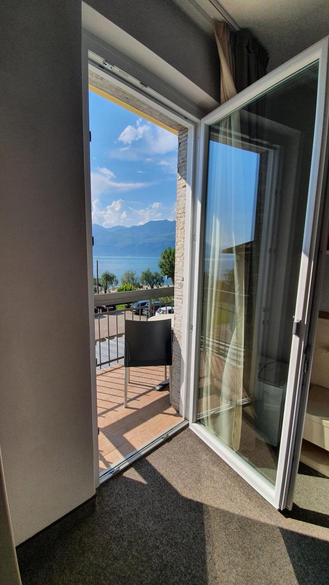 Hotel Garni Rosmari Brenzone sul Garda Δωμάτιο φωτογραφία